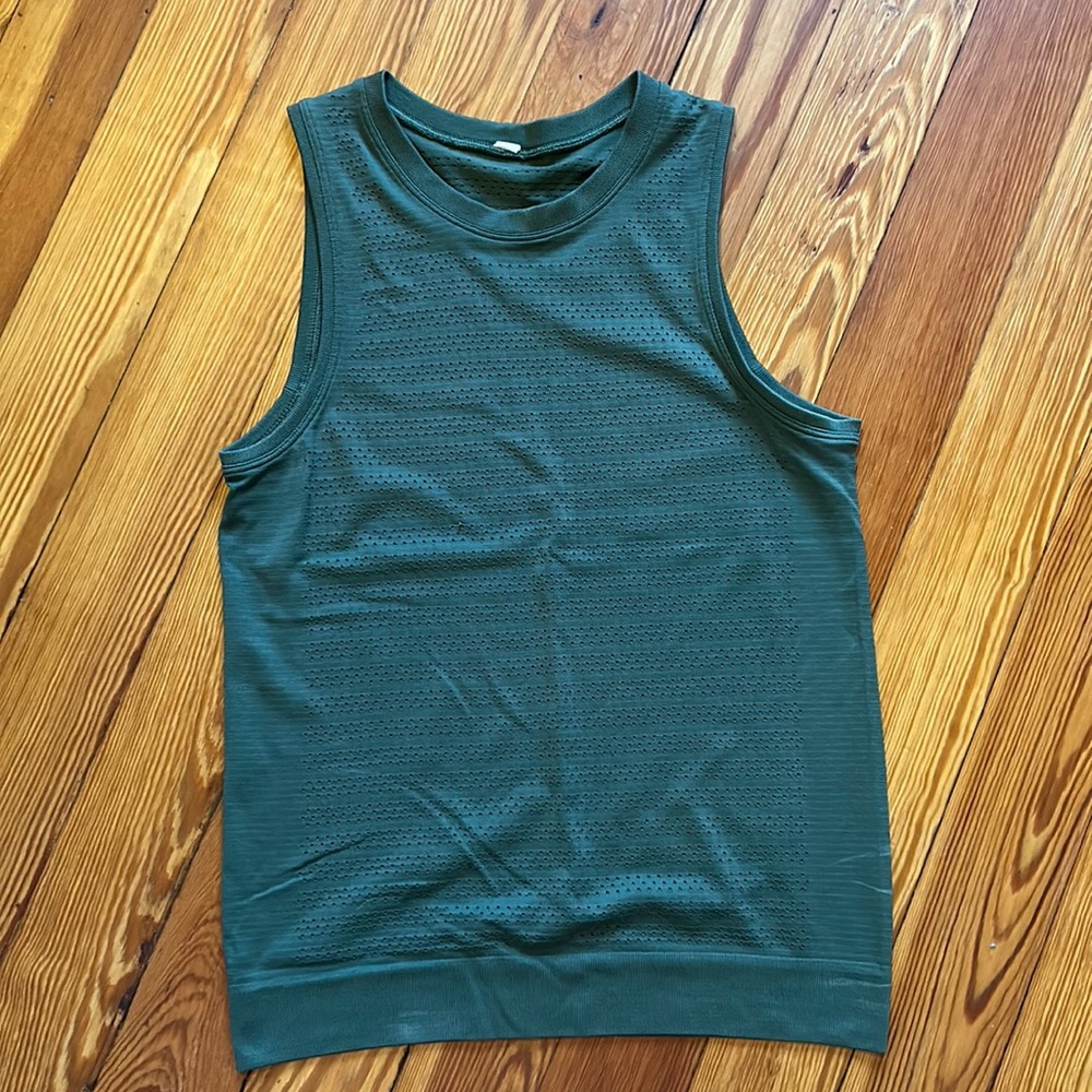 Lululemon tank top